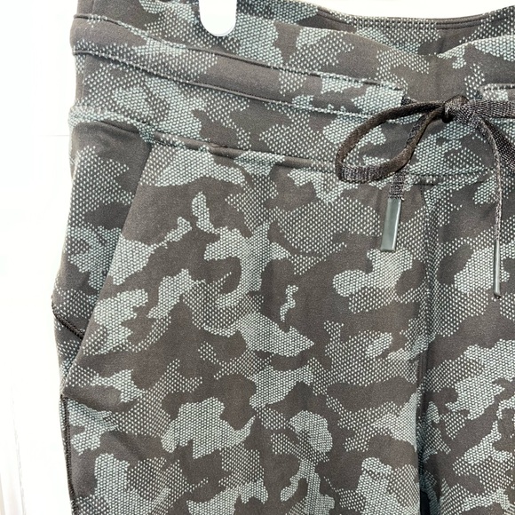 Lululemon Ready to high-rise jogger - Picture 4 of 8